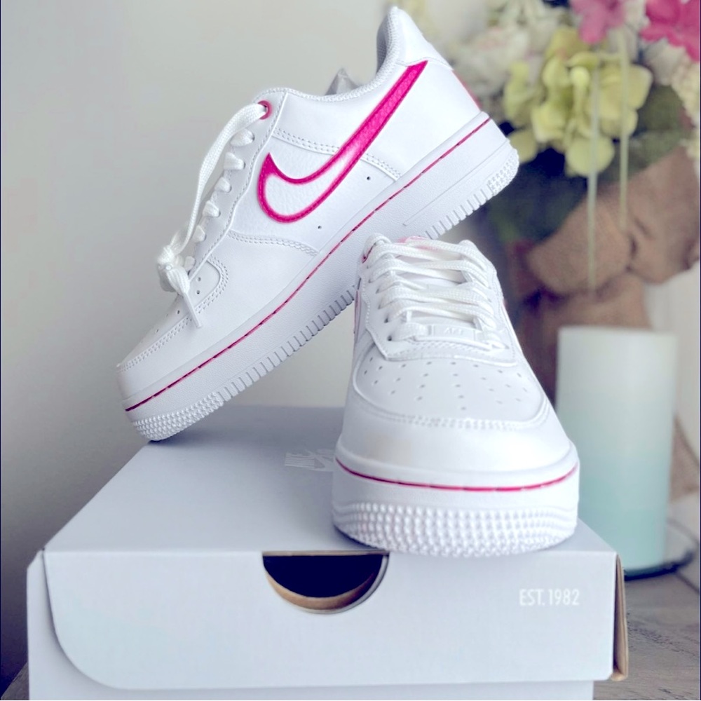 ⛔️SOLD⛔️Nike Air Force 1 '07 | Women 5.5 | kids 4Y